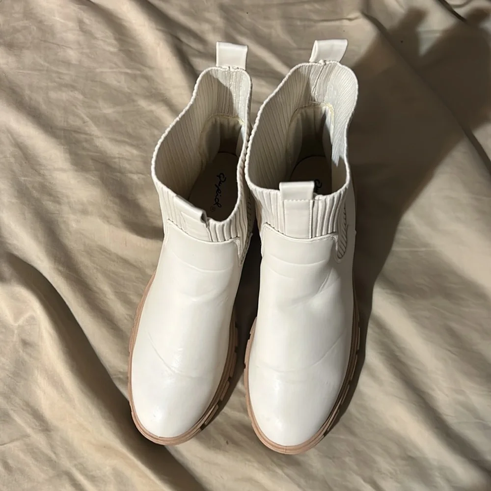 Style:RENLEY-62    color:OFF WHITE PU    US:10    EUR:41    UK:8 - Picture 4 of 5